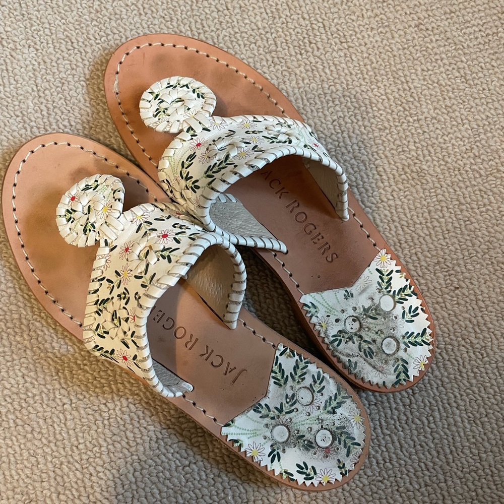 Jack Rogers floral sandals size 6m, very lightly used - Picture 4 of 4